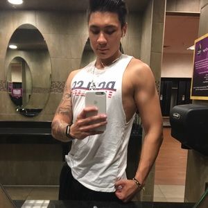 Meet your Posher, Sebastian